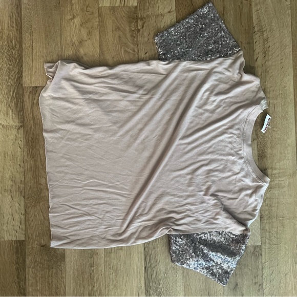 American Eagle pink sequin tee - Picture 2 of 4